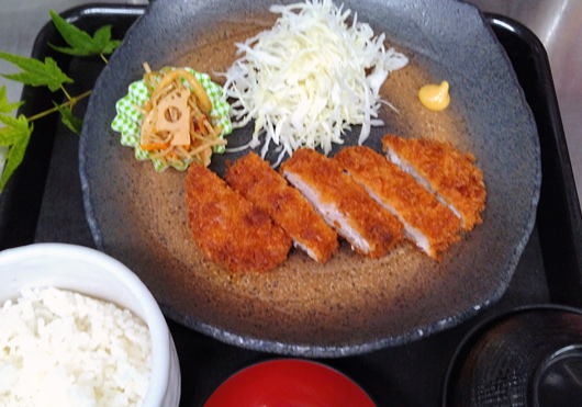 ロースかつ定食
